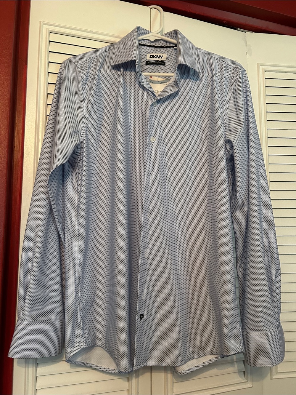 DKNY Men's Light Blue Micro-Pattern Dress Shirt M 15-15.5 / 32-33.